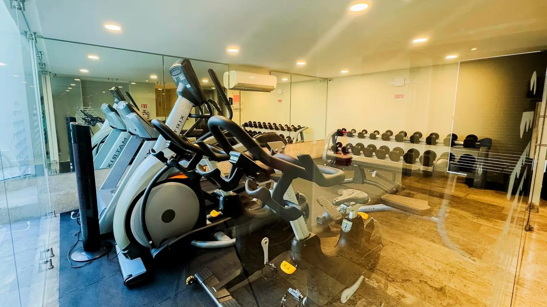 Modern 2-Bedroom, 2-Bath Apartment In The Heart Of Playa Del Carmen- Arenis Condos