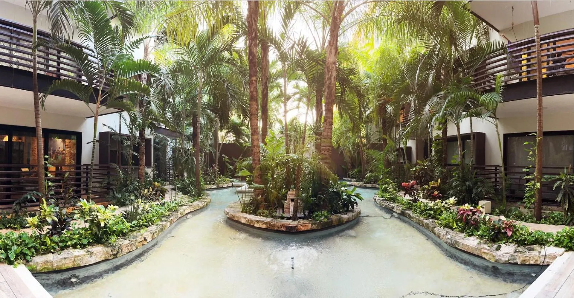 Modern 2-Bedroom, 2-Bath Apartment In The Heart Of Playa Del Carmen- Arenis Condos