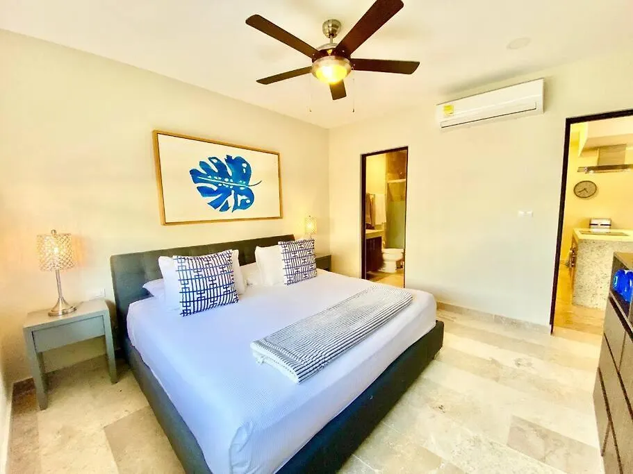 Modern 2-Bedroom, 2-Bath Apartment In The Heart Of Playa Del Carmen- Arenis Condos Mexico