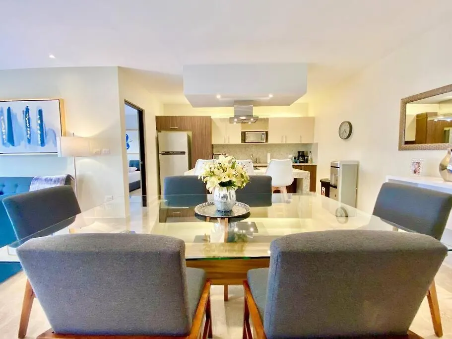 Modern 2-Bedroom, 2-Bath Apartment In The Heart Of Playa Del Carmen- Arenis Condos